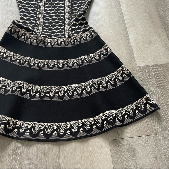 BCBGMaxazria Wilma Dress Black Cream Print Fit Flare Stretch - Picture 6 of 13